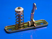 Замок капота, верхний Chery Amulet  A15 (Чери Амулет), A11-8402080(A118402080              )