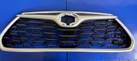 Решетка радиатора серебро 2020 TOYOTA HIGHLANDER КУЗОВ, 531010E360